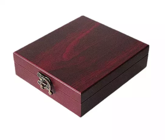Set de vino 2 piezas. Estuche de madera.