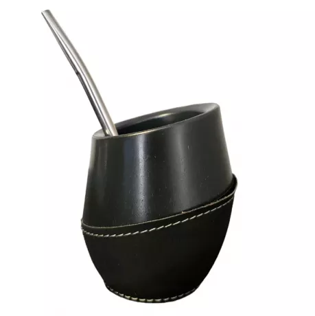 Foto de Mate plastico calidad con funda de eco cuero y bombilla